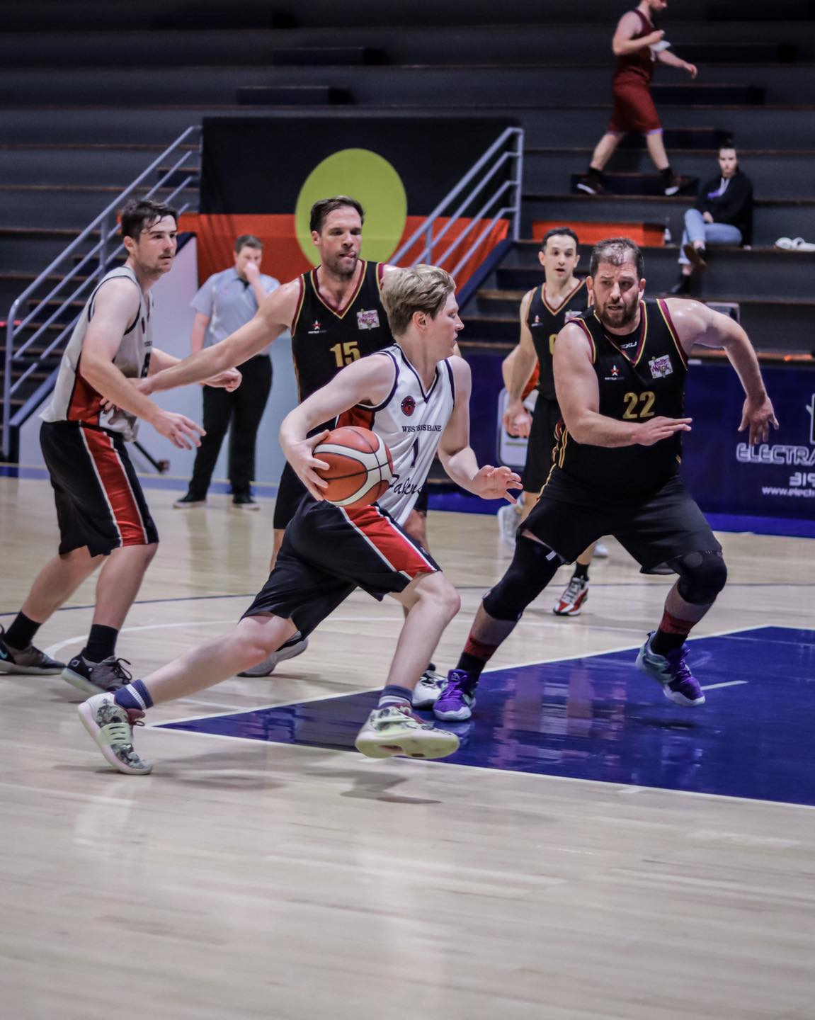 PLAY BASKETBALL West Brisbane Falcons